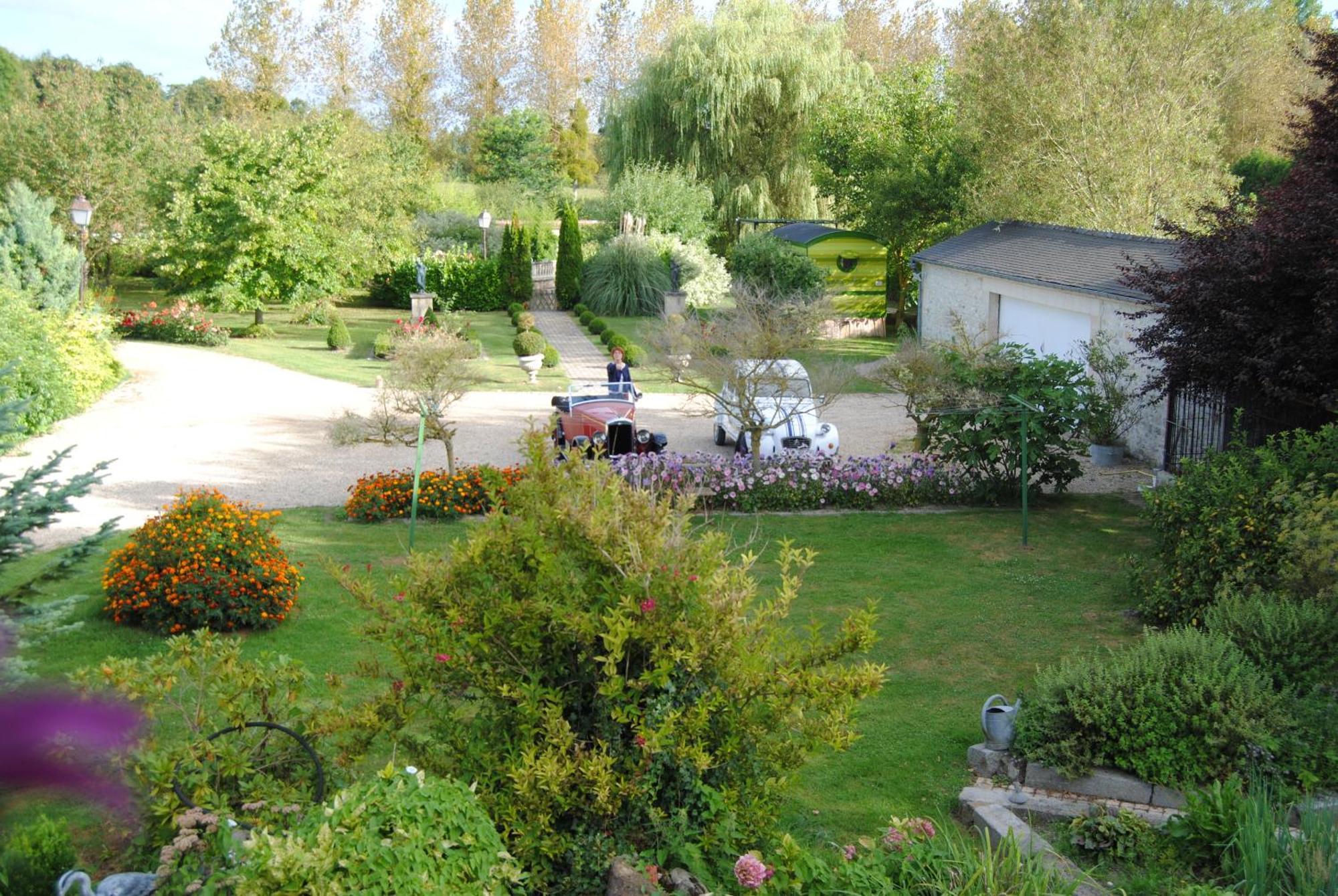 Les Insolites Du Grand Logis Marchais  Exteriör bild
